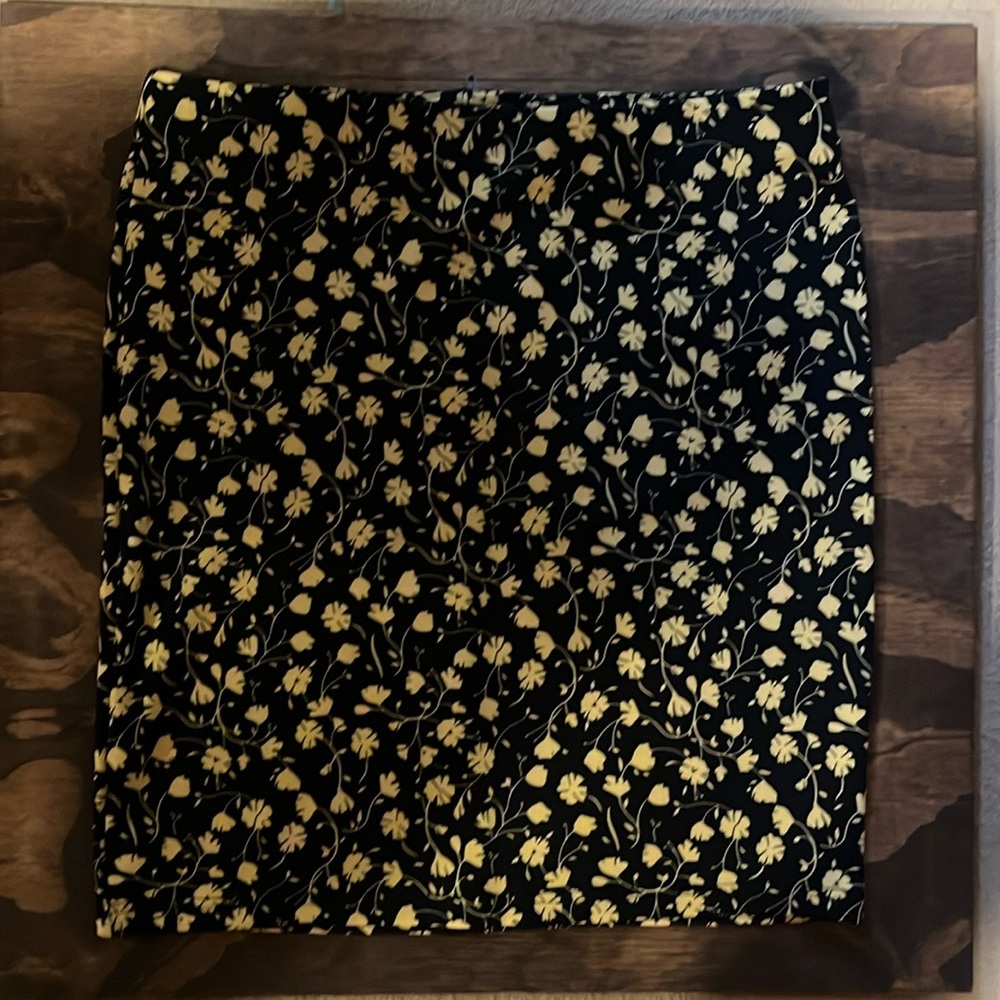 Black and Yellow floral pencil skirt